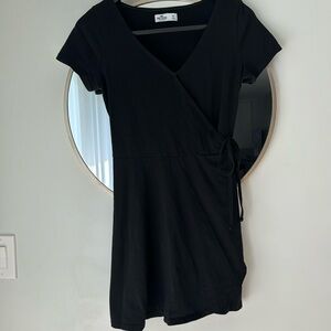 Hollister Sz M Black Wrap Dress w side tie